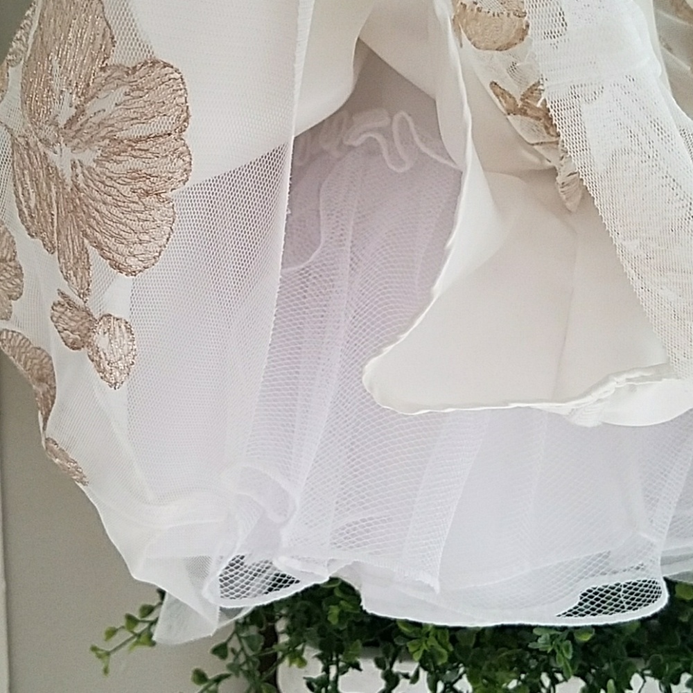 GORGEOUS  formal dress - Picture 7 of 8